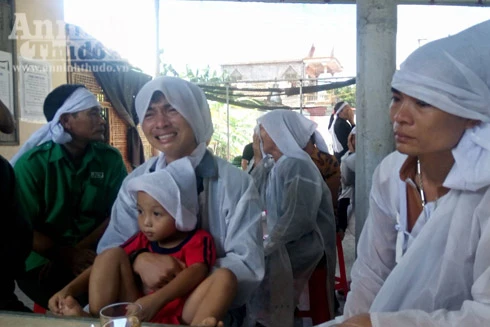 Vụ sản phụ tử vong sau sinh mổ: Tạm đình chỉ toàn bộ kíp trực