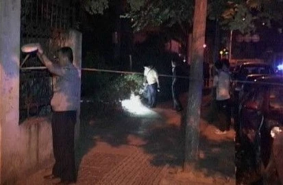 Thua bạc, thiếu phụ tự biên màn “cắt cổ cướp của” để lừa chồng