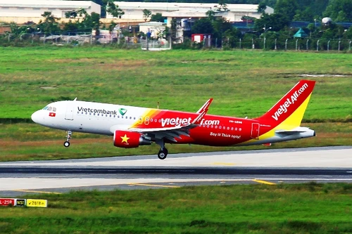 Nhiều đường bay nội địa giá rẻ được khai thác