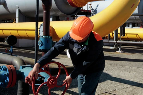 Ukraine không thanh toán tiền, Nga dọa cắt khí đốt