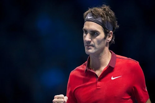 Roger Federer rộng cửa vào bán kết, Murray tự cứu chính mình