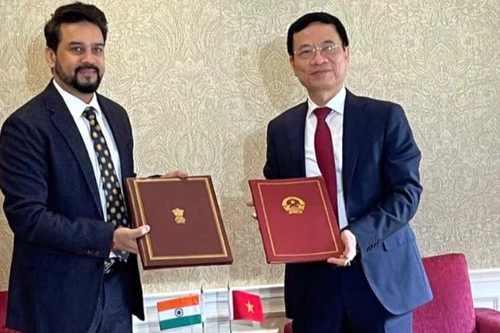 Việt Nam - Ấn Độ ký Ý định thư về hợp tác quản lý truyền thông số và thông tin điện tử 