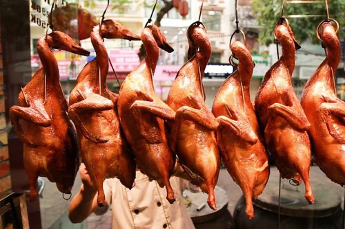 Thịt vịt và lời đồn “kiêng ăn đầu tháng”