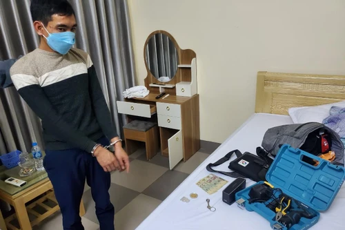 Từ cựu sinh viên xây dựng trở thành “siêu trộm” chuyên đột nhập công sở