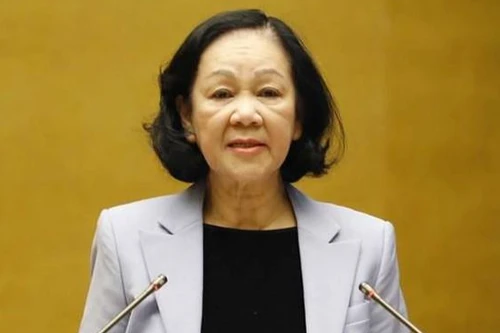 Tạo sự chuyển biến mạnh mẽ trong xây dựng Đảng và hệ thống chính trị 