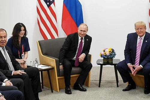 Nghi án “mỹ nhân kế” đối với cựu Tổng thống Mỹ Donald Trump 