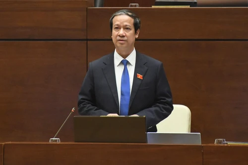 Bộ trưởng Bộ Giáo dục và Đào tạo Nguyễn Kim Sơn: Cần chấm dứt việc dạy theo văn mẫu, giáo viên đọc cho học sinh chép 