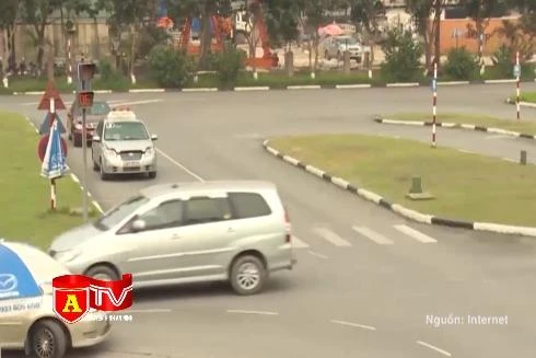 Xử lý 7 địa điểm dạy lái xe không đúng giấy phép đào tạo