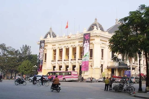 Chương trình nghệ thuật "Tháng 10 Hà Nội"