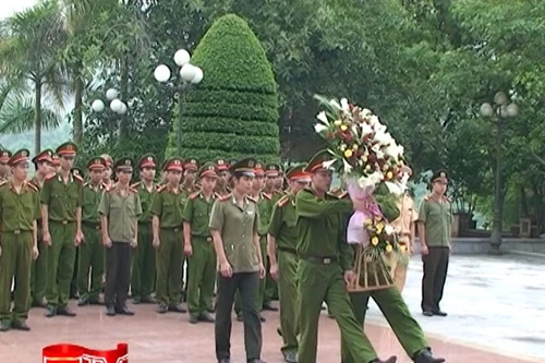 CATX Sơn Tây dâng hương tại khu di tích Nha Công an Trung ương