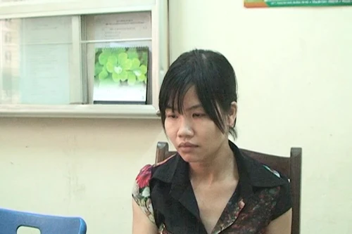 Xem nữ đạo chích "bay" qua nhà cao tầng để trộm cắp