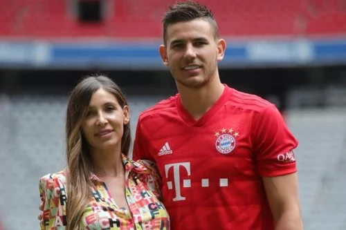 Vừa vô địch Nations League, tuyển thủ Pháp bị bắt đi tù 6 tháng vì lỗi khó tin