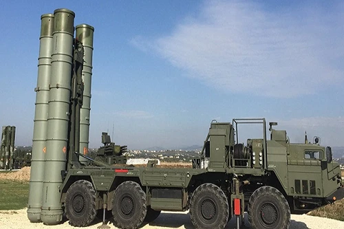 Nga biên chế một trung đoàn tên lửa phòng không S-400 tại Moscow