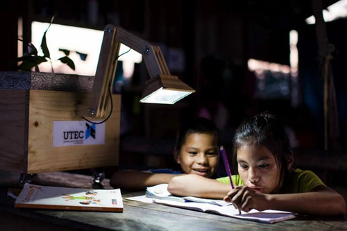 Đèn thực vật - công nghệ mới cho người nghèo