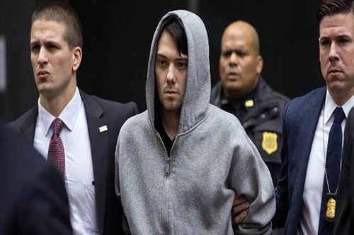 Kẻ đội giá thuốc bị ghét nhất mạng xã hội ra tòa