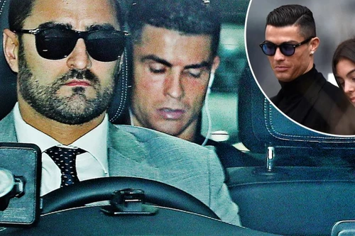 Ronaldo xuất hiện buồn bã sau cú sốc mất con trai