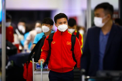 ĐT Việt Nam về Hà Nội, gấp rút chuẩn bị tiếp đón Trung Quốc