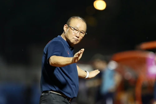 HLV Park Hang-seo đi xem tuyển Thái Lan đấu Malaysia