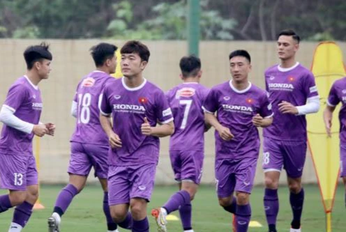 Xuân Trường và Hải Huy mắc Covid-19, HLV Park bổ sung gấp tiền vệ