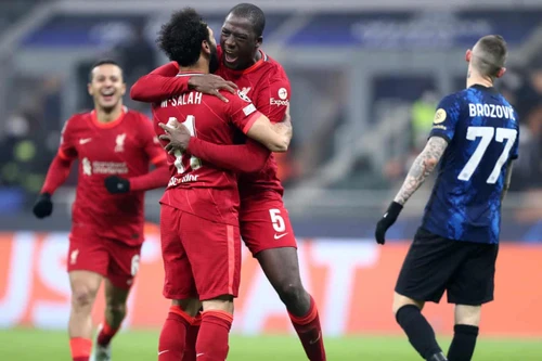 Liverpool đặt 1 chân vào tứ kết nhờ 8 phút bùng nổ trước Inter