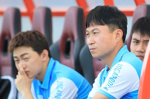 Hà Nội FC không có HLV trưởng ở trận quyết đấu ngôi đầu V-League