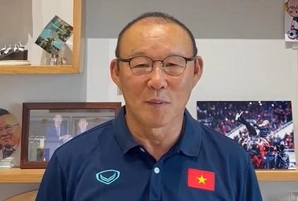 HLV Park bất ngờ dùng mạng xã hội khi chuẩn bị chia tay ĐT Việt Nam