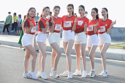 Hoa hậu Đỗ Thị Hà và dàn người đẹp khoe sắc ở Tiền Phong Marathon 2022