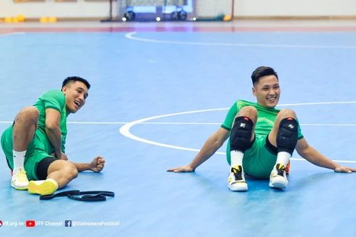 Tuyển Việt Nam thả lỏng trước trận gặp Nhật Bản