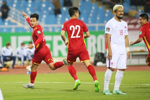 Thắng đẹp Trung Quốc, tuyển Việt Nam trở lại top 100 thế giới