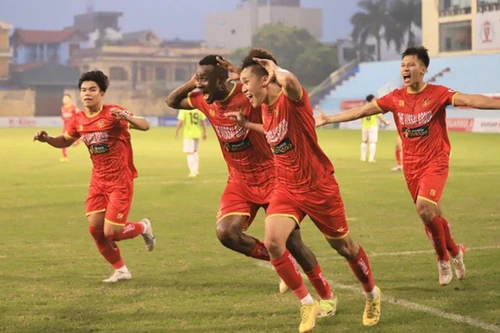 Thắng nghẹt thở, CLB CAND chính thức lên V-League