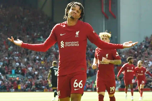 Liverpool trút giận bằng chiến thắng kinh hoàng 9-0