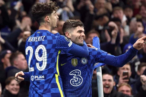 ĐKVĐ Chelsea đặt một chân vào tứ kết Champions League