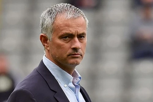 HLV Mourinho có thể sang Việt Nam vào tháng 5 tới