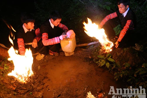 "Gọi" thần mặt trời trở lại sau đêm tối