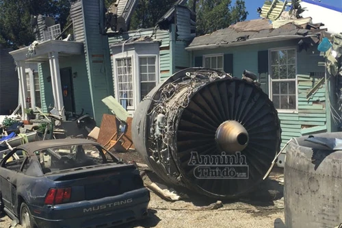 Tận xem công nghệ phim trường Hollywood (III): Hiện trường vụ máy bay rơi trúng nhà dân