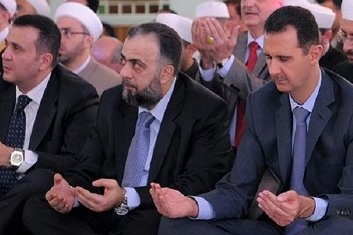 Ông Assad bất ngờ tham dự lễ cầu nguyện ở Homs, Syria
