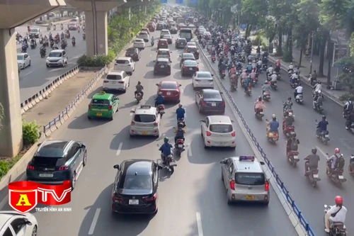 Phát sinh bất cập trong tổ chức giao thông mới trên đường Nguyễn Trãi