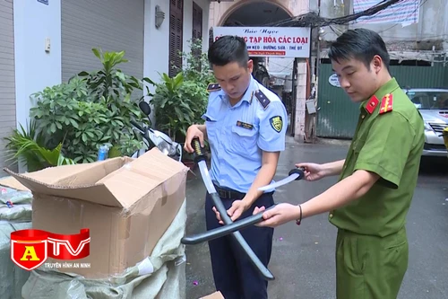 Liên tiếp phát hiện đồ chơi trẻ em bạo lực nhập lậu