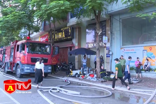 Đồng đội xúc động bởi sự thiếu vắng 3 người lính cứu hỏa dũng cảm cứu người