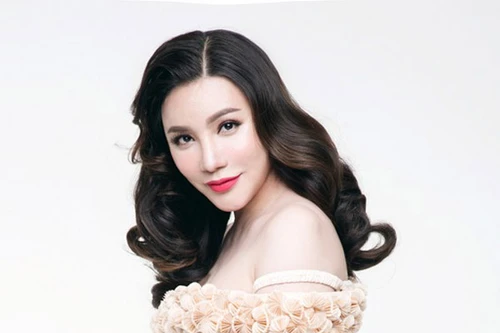 Hồ Quỳnh Hương trở lại "ghế nóng" Nhân tố bí ẩn mùa 2