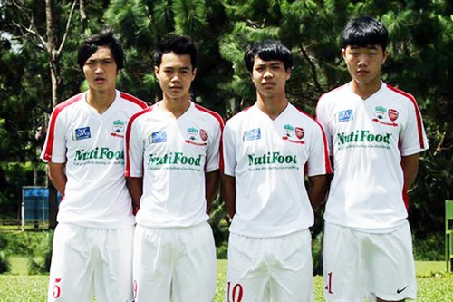 Gác lại mộng World Cup, “gà nòi” của bầu Đức bắt đầu vòng quay mới