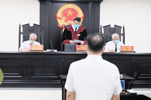 Ông Phùng Anh Lê bị tuyên phạt 7 năm 6 tháng tù do nhận hối lộ