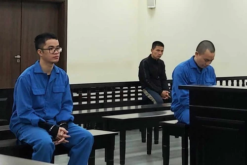 Ổ nhóm tội phạm “phát lộ” từ việc hai người bị Australia từ chối nhập cảnh 