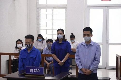 Ổ nhóm đưa người Trung Quốc vào Việt Nam giữa đại dịch Covid-19 bị phạt tù