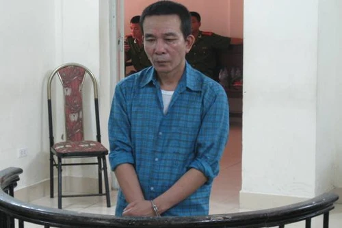 Không trả tiền còn chém chủ nợ xối xả, rồi đẩy xuống mương nước