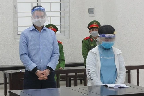 Nhân viên Công ty Sông Đà bị đồng nghiệp bắt giữ vì nợ tiền không trả 