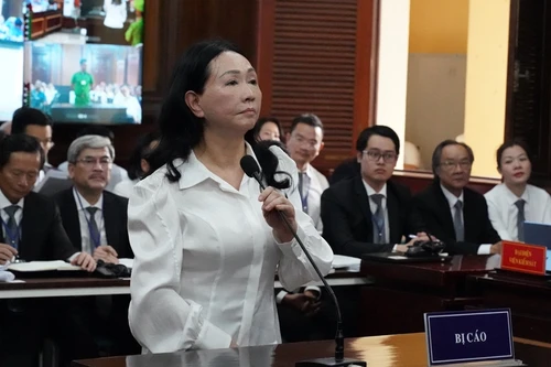 Bà chủ Vạn Thịnh Phát Trương Mỹ Lan nói mình có công “cứu” ngân hàng