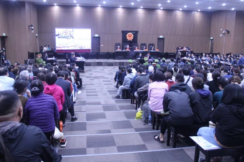 Bị hại mong mỏi nhận lại tiền và xin nhẹ tội cho cha con ông chủ Tân Hoàng Minh