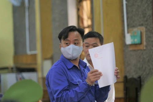 Bị cáo vụ gian lận điểm thi ở Sơn La kêu oan về chuyện đưa hối lộ