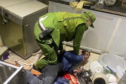 Đối tượng sử dụng ma túy đâm chết em rể là nghệ sĩ opera sắp hầu tòa